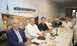 Bursa'da Mustafa Dündar 'Hüdavendigar Buluşmaları'nın konuğu oldu
