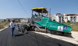 İzmir Bergama'da yollar yenileniyor