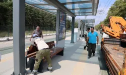 Kocaeli'de tramvay duraklarına 260 yeni bank