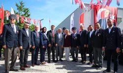 Başkan Vekili Biba, kahramanları anma törenine katıldı