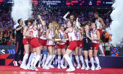 CEV Trendyol 2026 Avrupa Şampiyonası'nda kupa ve madalya sahiplerini buldu... Tarih yazdık