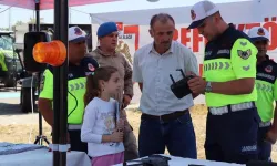 Jandarma ekipleri Sivas'ta fuarda bilgilendirdi
