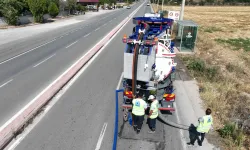 KOSKİ'den Hatıp Caddesi'nde kanalizasyon hattında kapsamlı bakım