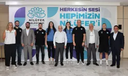 Nilüfer Belediyesporlu milli sporculara Başkan Özdemir'den tebrik
