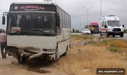 Karaman'da İşçi Servisi Devrildi: 16 Yaralı