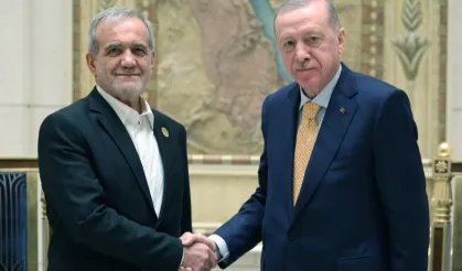 Cumhurbaşkanı Erdoğan, İranlı mevkidaşıyla görüştü