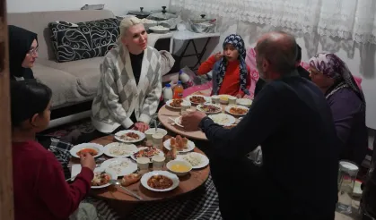 Bilecik'te Başkan Subaşı, Demircan ailesinin sofrasında oruç açtı
