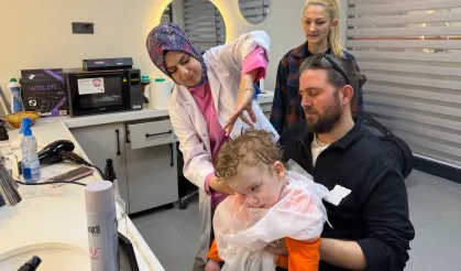 Minik Kaan ilk tıraş heyecanını Gonca'da yaşadı