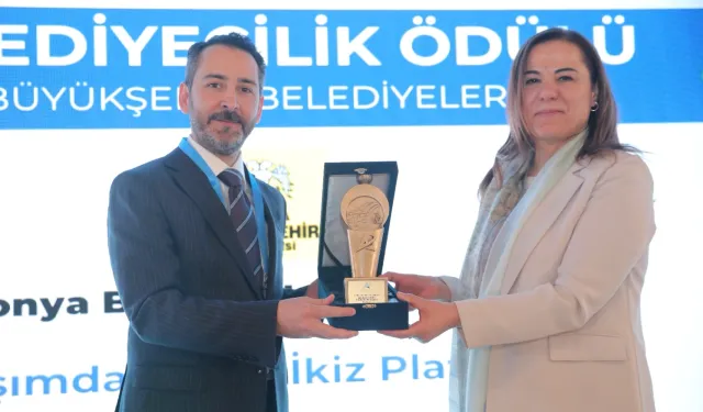 Konya'nın 'Ulaşımda Dijital İkizi Platformu'na belediyecilik ödülü