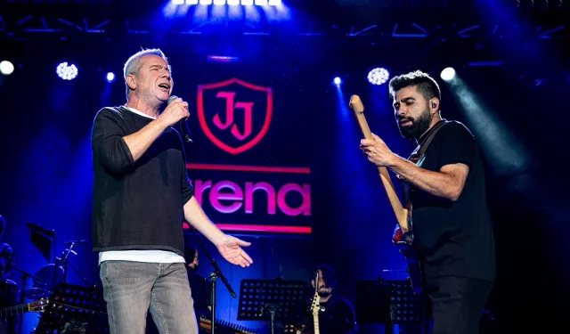Levent Yüksel Jolly Joker Arena'da büyüledi