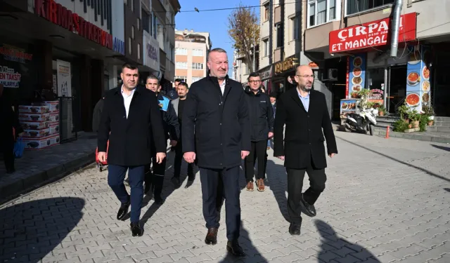 Bursa Karacabey'de Başkan Karabatı sahada