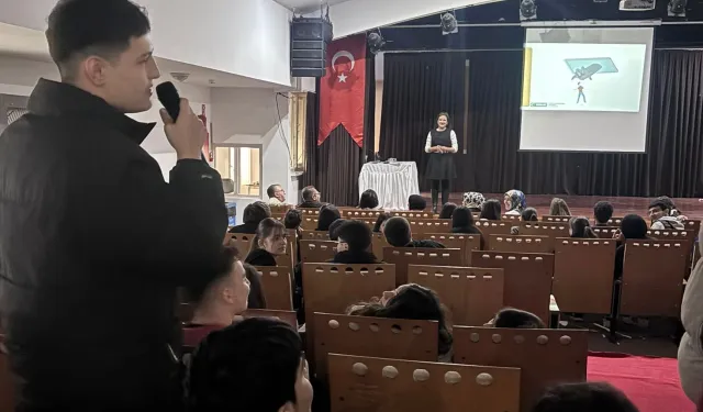 Bursa'da gençlere 'Teknoloji Bağımlılığı' eğitimi verildi