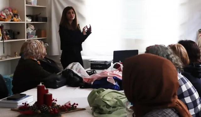 İstanbul Maltepe'de özel çocukların ailelerine seminer