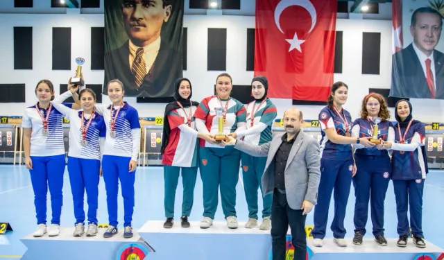 Muğla Büyükşehir okçuları Türkiye ikincisi oldu
