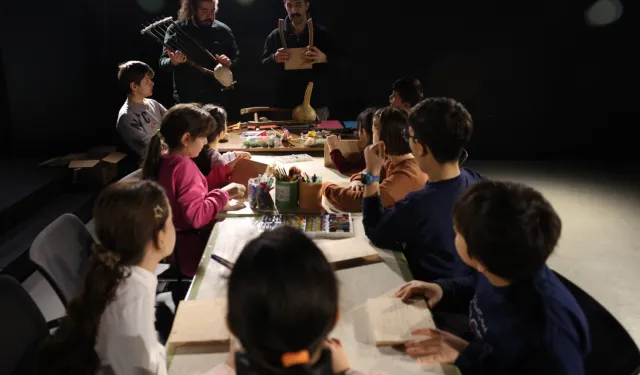 Bursa Nilüfer'de çocuklar hayallerindeki liri tasarladı