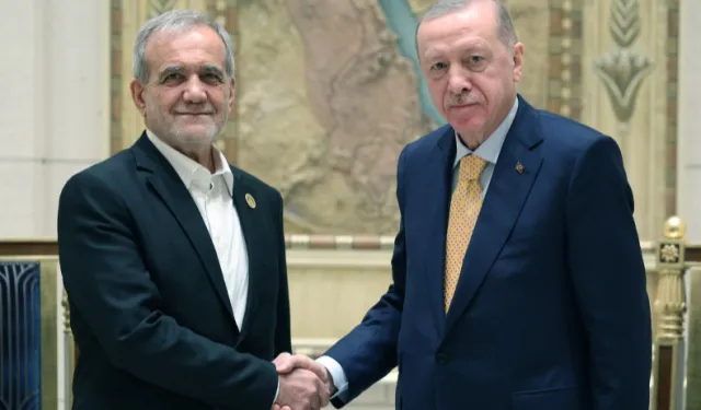 Cumhurbaşkanı Erdoğan, İranlı mevkidaşıyla görüştü