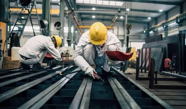 Hizmet üretici fiyatları yıllık yüzde 35,11 arttı