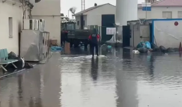 Ağrı'da su taşkınlarına müdahale