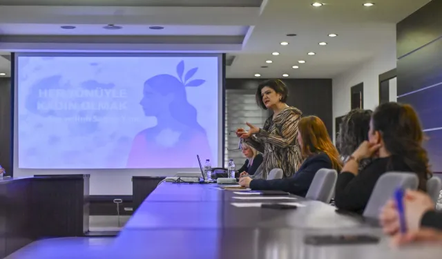 Antalya Muratpaşa'da kadın personellere hak eğitimi