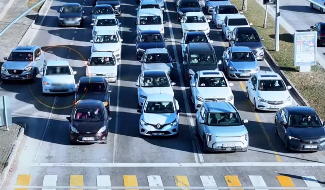 Gaziantep'te 10 günde 389 sürücüye hatalı şerit cezası