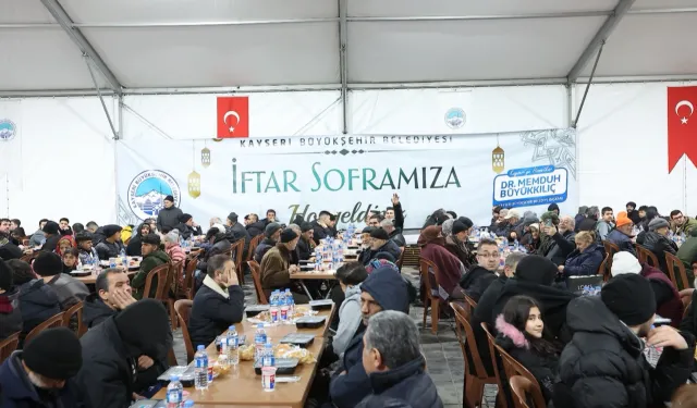 Kayseri Büyükşehir'den 30 bin kişiye iftar