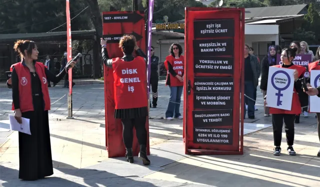 Kırmızı kapının anahtarları Bornovalı kadınların elinde