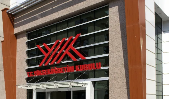 YÖK'ten kadın öğrencilere destek... Doğum sonrası ek süre uygulaması