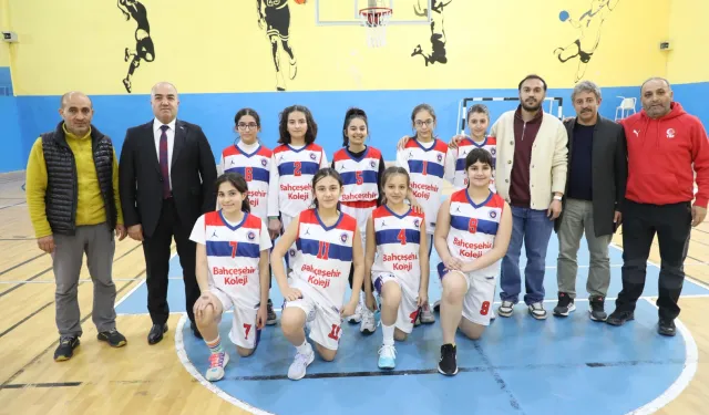 Ağrı'da 'Okul Sporları'nda basketbol heyecanı