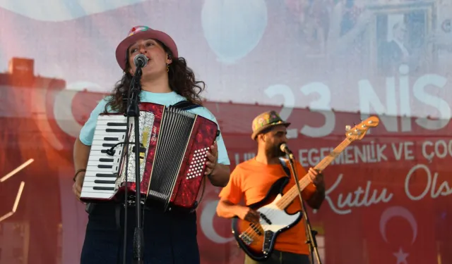 Bursa Osmangazi'de Çocuk Bayramı karnaval havasında kutlandı