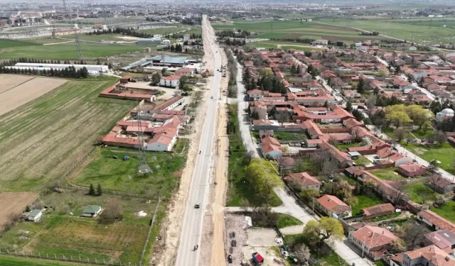Eskişehir'de yollar genişliyor sürücülerin yüzü gülüyor