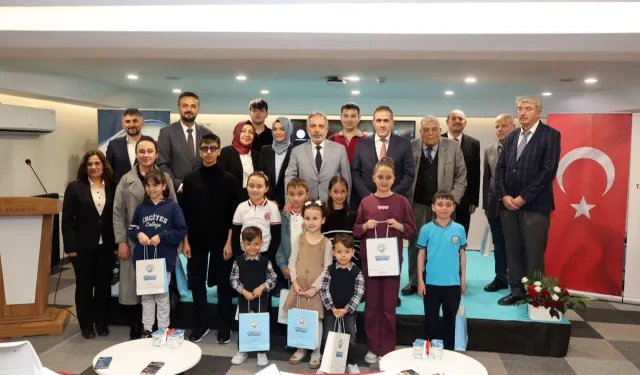 Kayseri Talas'ta kitap kurtları ödüllendirildi