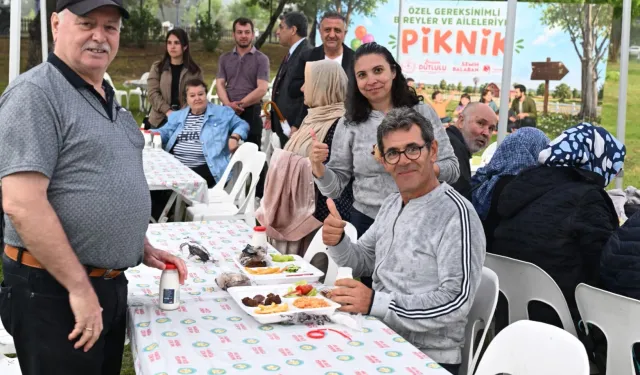 Manisa'da özel bireyler Ortaköy'de piknikte buluştu