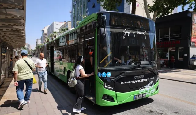 Denizli'de ulaşım desteğinden binlerce öğrenci faydalandı