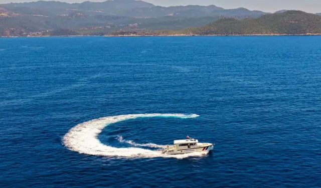 Jandarma Asayiş Bot Timleri Antalya kıyılarında denetimde