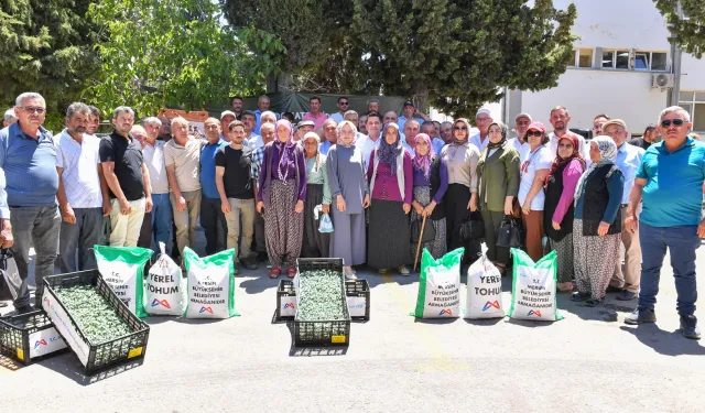 Mersin Büyükşehir'den Gülnarlı üreticilere çok yönlü destek