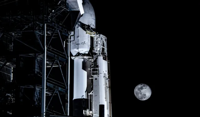 SpaceX'ten Ay'a çarpma açıklaması: Sorumlu uzay operasyonları için çalışıyoruz