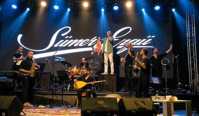 Akçaşehir’de Altın Elma Parladı