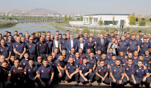 Memduh Büyükkılıç'tan Kayseri İtfaiyesi'ne kutlama
