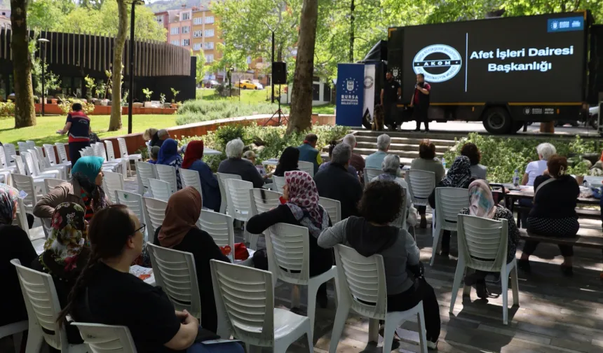 Bursa'dan mahallelerde 'halk sağlığı ve afet bilinci' eğitimi