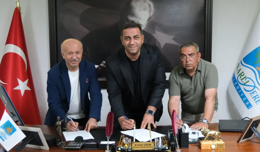 İzmir Narlıdere’de, toplu iş sözleşmesinde imzalar atıldı