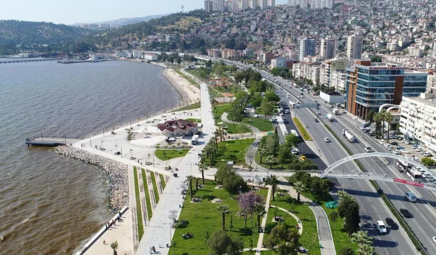 İzmir'de afet toplanma alanlarına mercek!