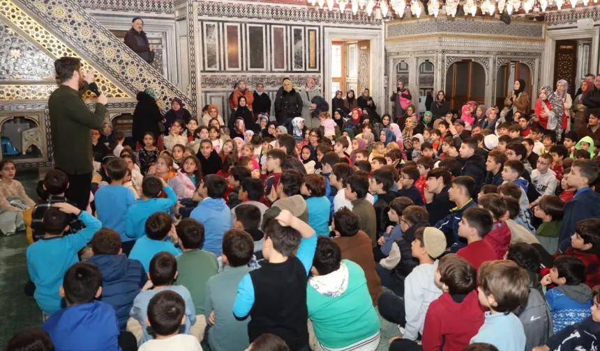 “Sertaç Abi” Kocaelili çocuklara oyun dünyasını anlatacak