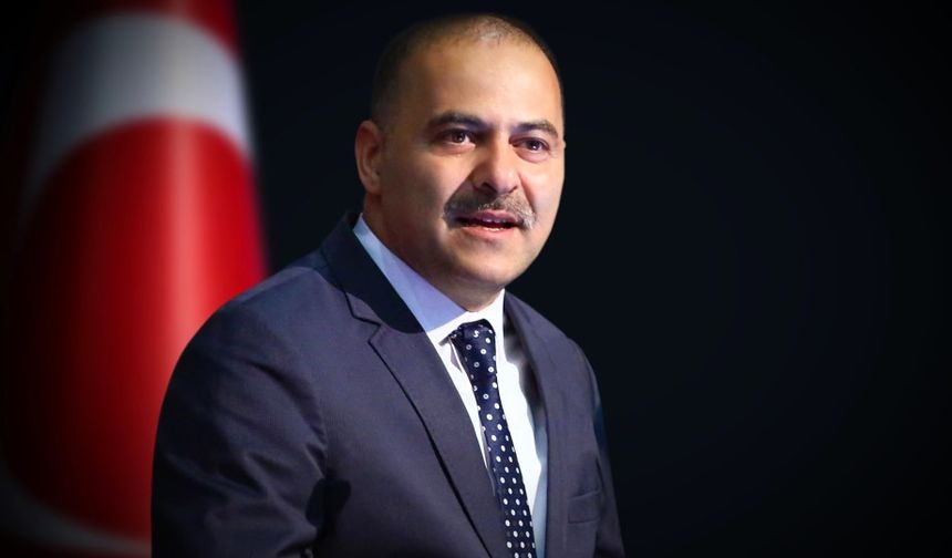 Bakan Yardımcısının Olağanüstü Özgeçmişi Mercek Altında