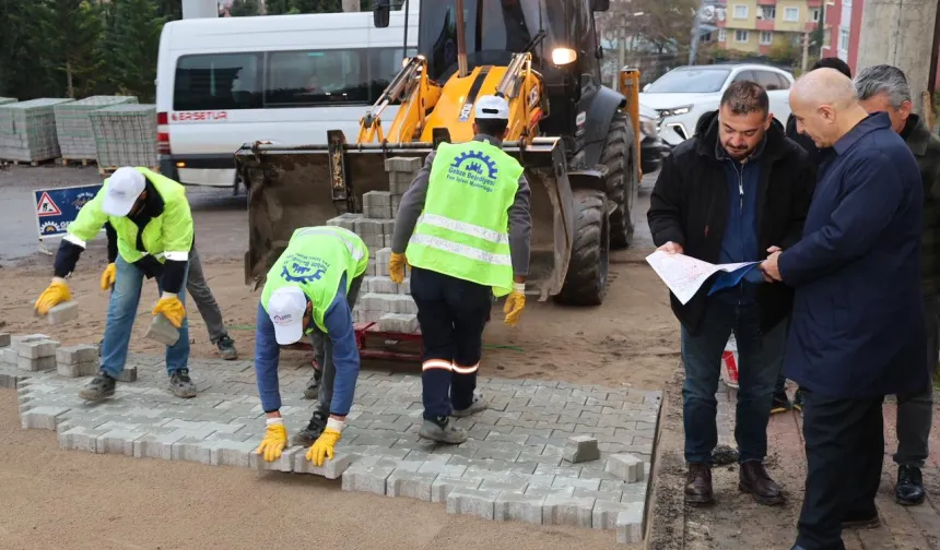 Kocaeli Gebze'de üstyapı çalışmalarını yerinde incelendi