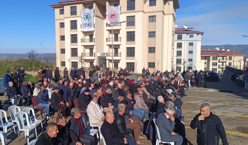 TOKİ'nin 105 sosyal konutu Pazaryeri'nde hak sahiplerine teslim edildi