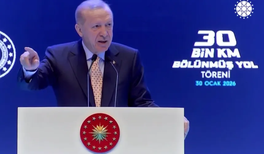 Cumhurbaşkanı Erdoğan: Türkiye'yi yeni yollar ve yatırımlarla büyütmeye devam edeceğiz