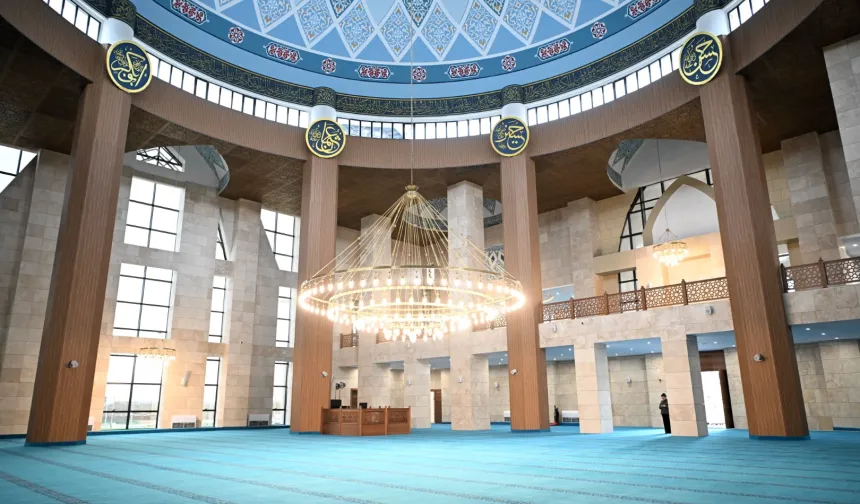 Kocaeli Kartepe Kent Meydanı Camii ilk teravihle açılıyor