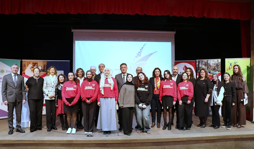 GTÜ ev sahipliğinde gençleri sanayiyle buluşturan model tanıtıldı