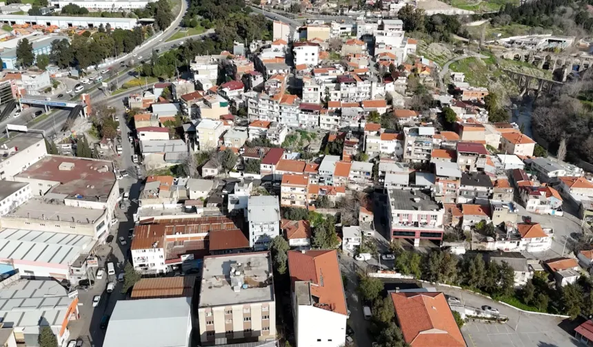 İzmir'de tarihi dönüşüm başlıyor