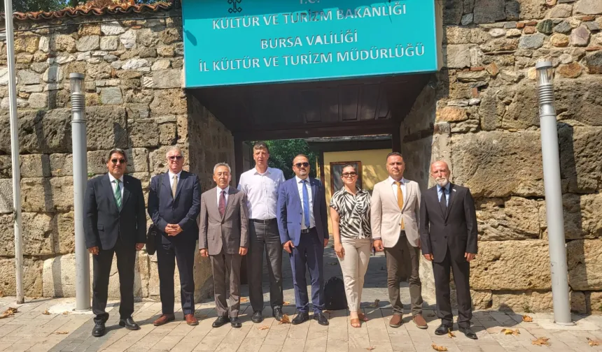 TUREB yönetimi Bursa'da buluştu... Turizm ve rehberlik Bursa'da masaya yatırıldı